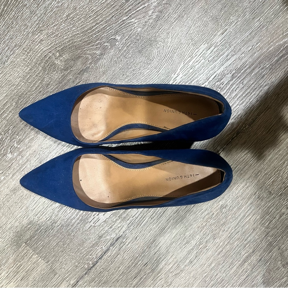 14th & Union Navy Blue Pointed Toe Suede Heels